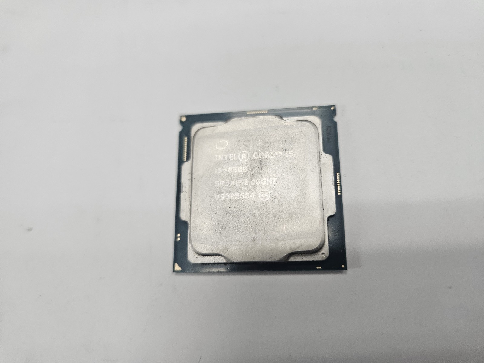Intel Core i5-8500 3.00 GHz SR3XE Socket Number LGA1151 300 Series