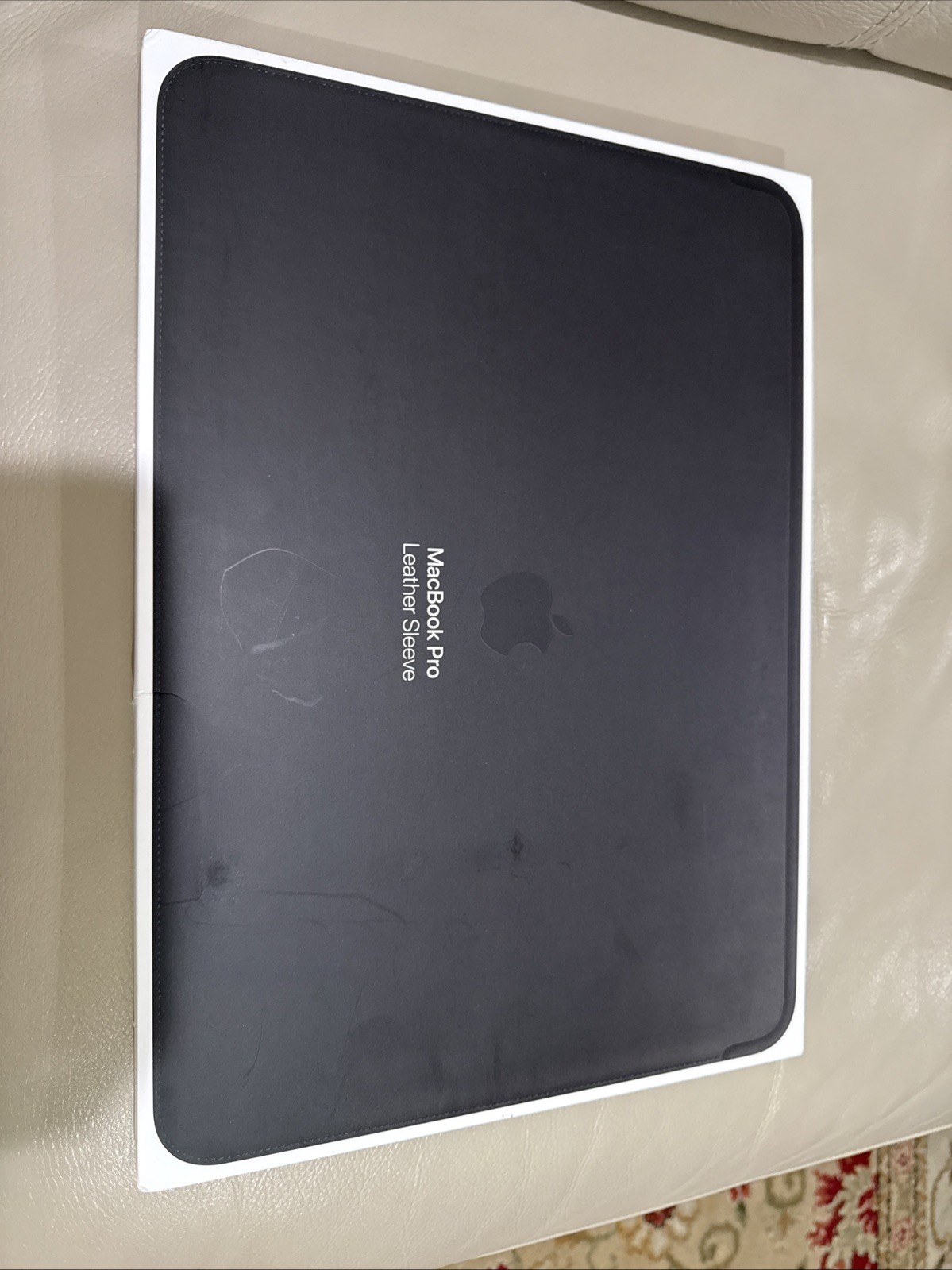 Apple Leather Sleeve (for 15-inch MacBook Pro) – Black – Brand NEW!