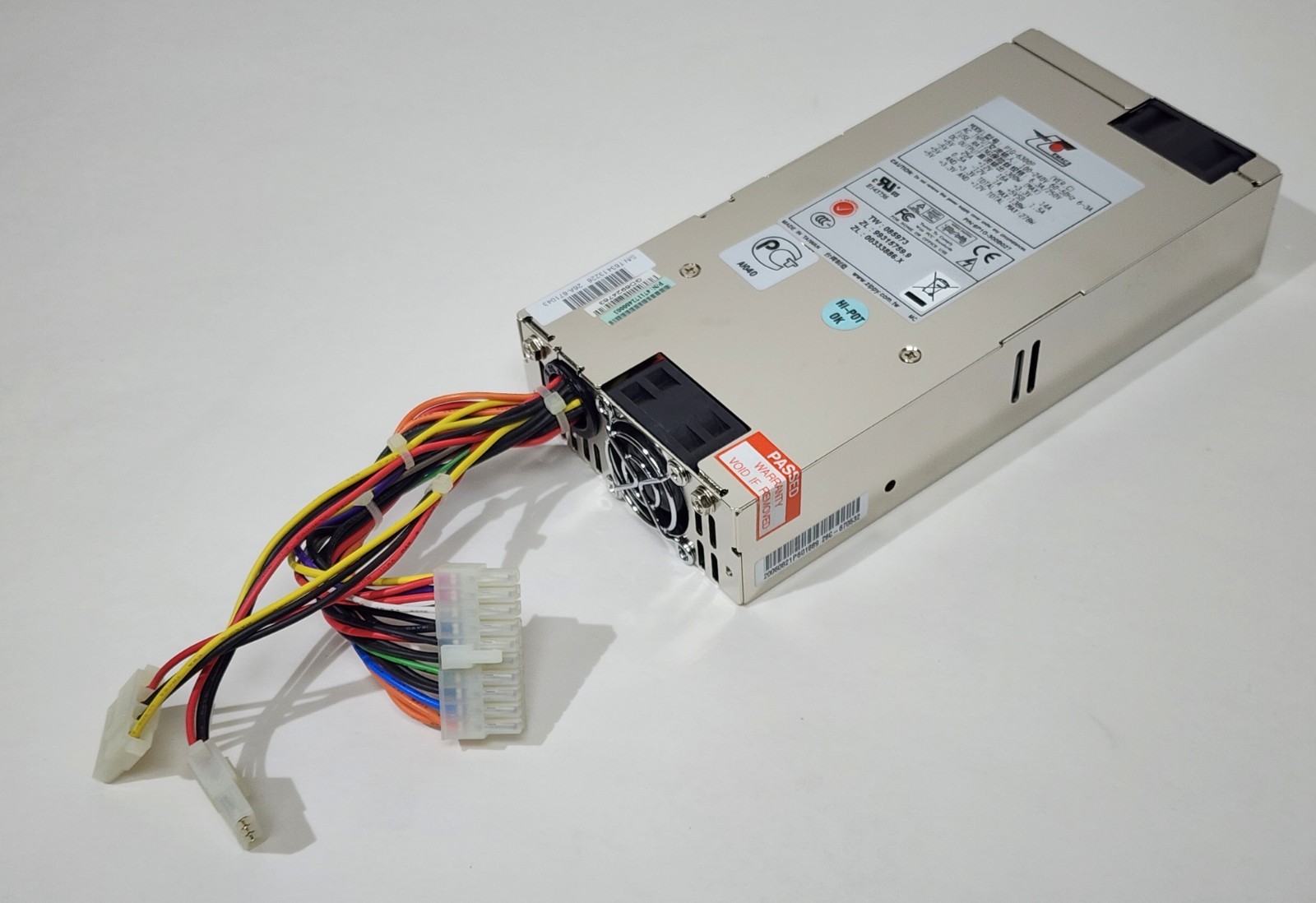 Qty-1 EMACS Zippy P1G-6300P 300W 1U ATX Switching Power Supply