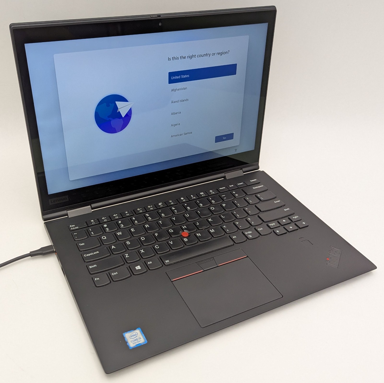 Lenovo ThinkPad X1 Yoga 3rd Gen 14″ Laptop i5-8250U 8GB RAM 256GB SSD Windows 11