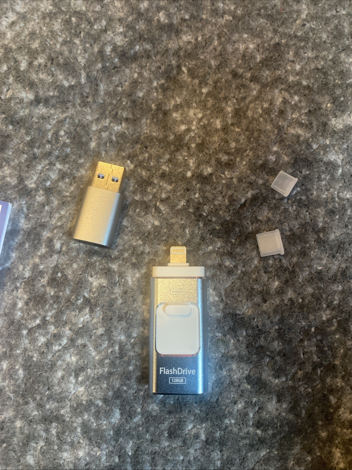 MFI Licensed Flash Drive -Storage capacity 128GB/