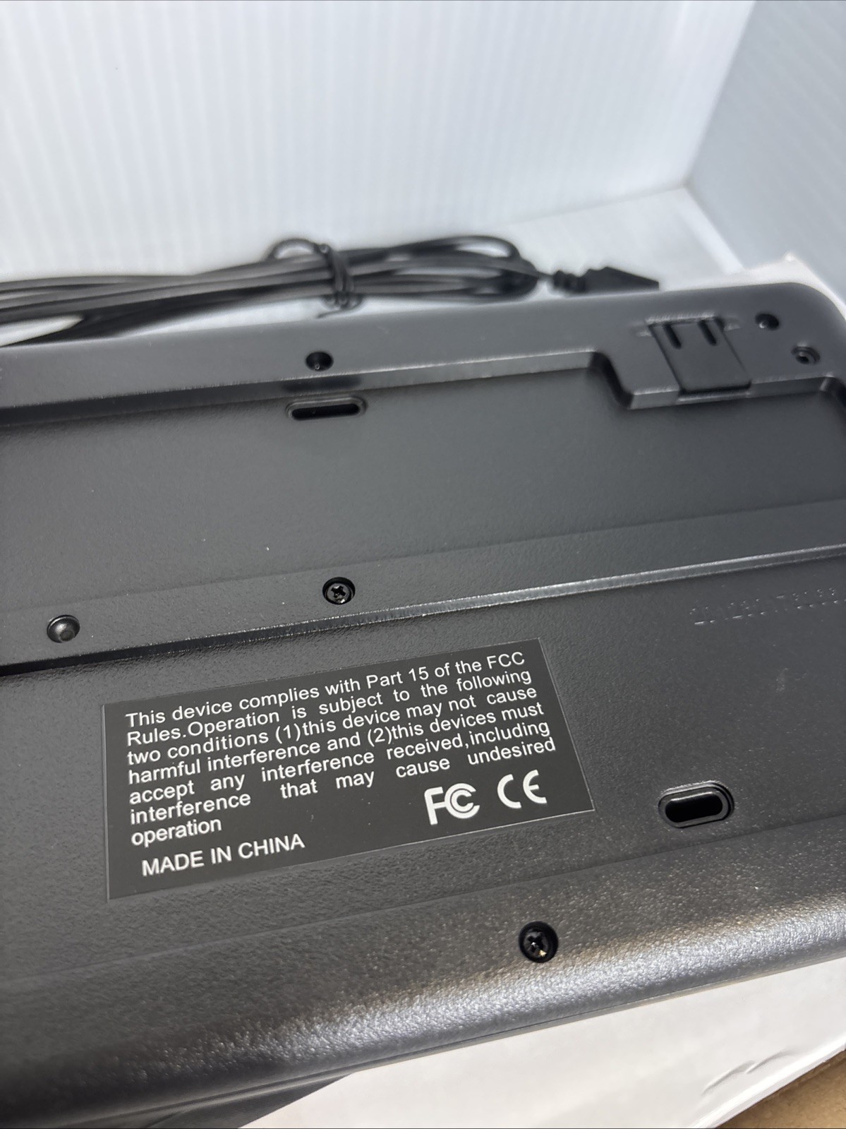 2 Unbranded Keyboards Ergonomic Design (85)