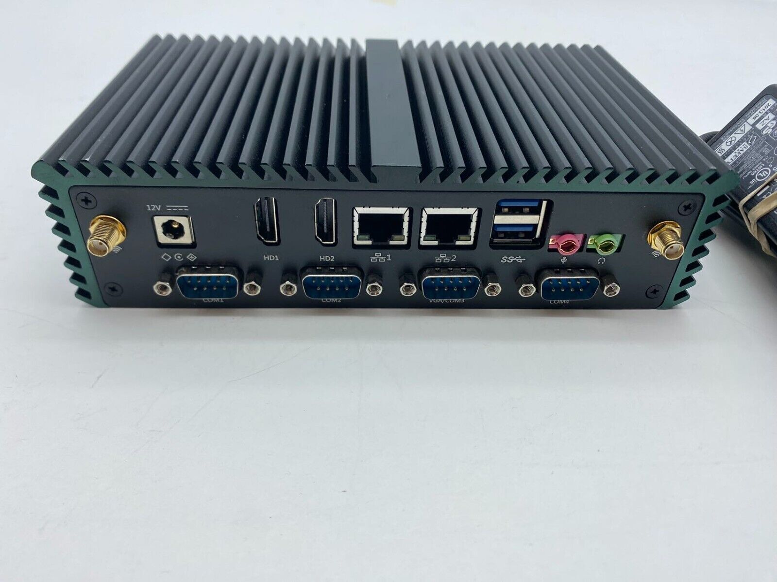 Qotom Q305p 3205u 8GB 256GB SSD Mini PC COM Serial Port IPC POS Computer RS-232