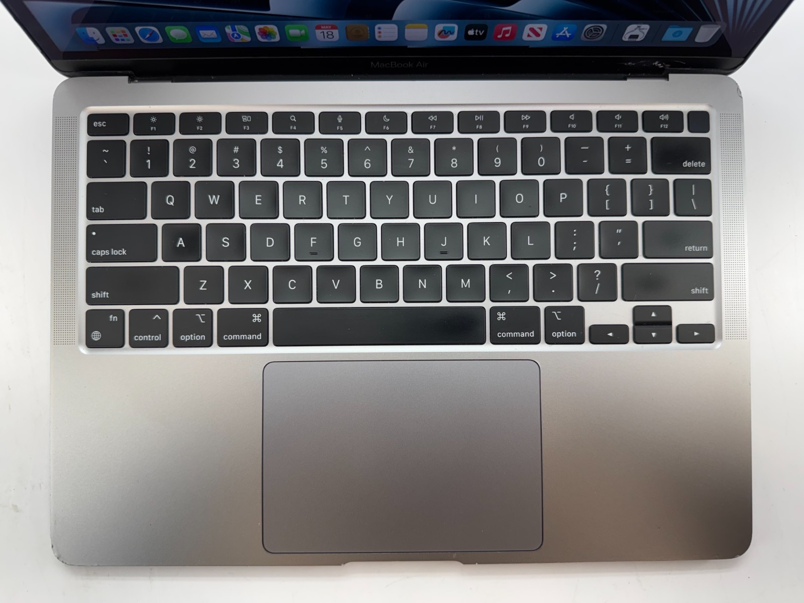 Apple 2020 MacBook Air M1 (7-Core GPU) 16GB RAM 256GB SSD – READ