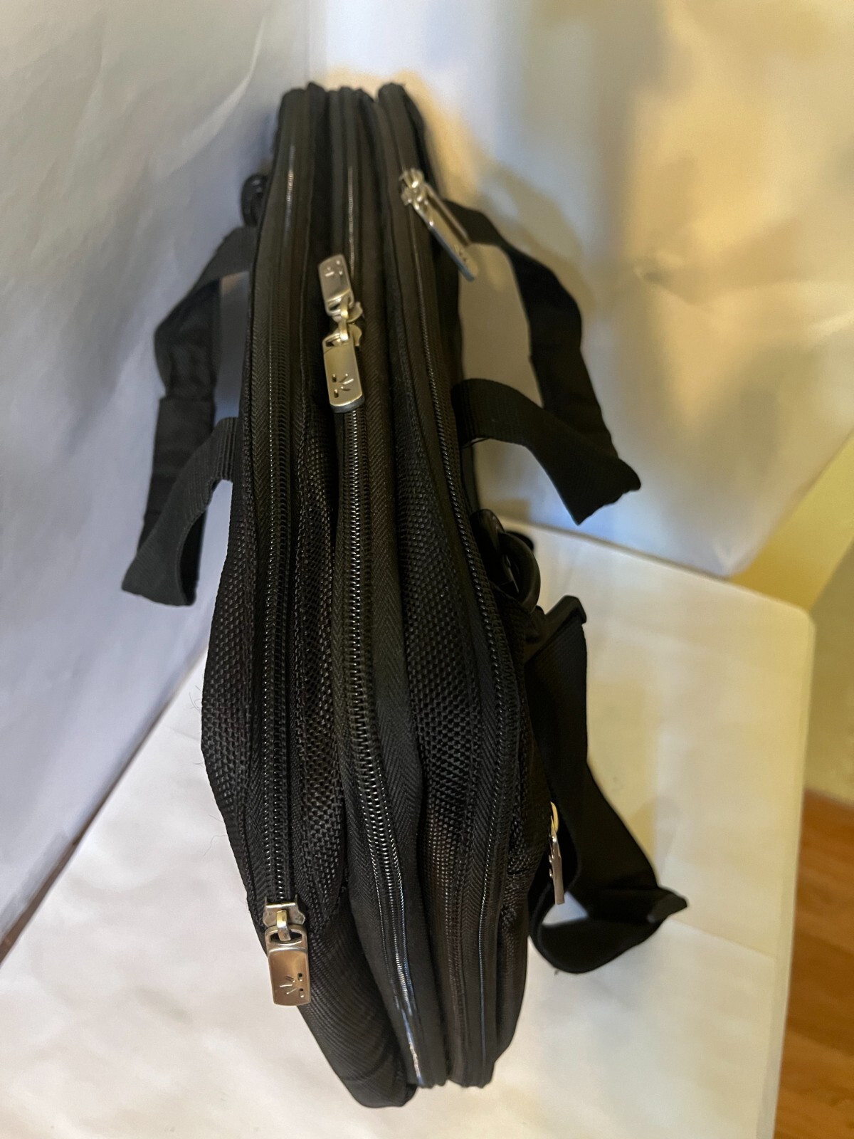 Case Logic 17″ Black Portable Case Top Load Laptop Storage Bag Shoulder Strap