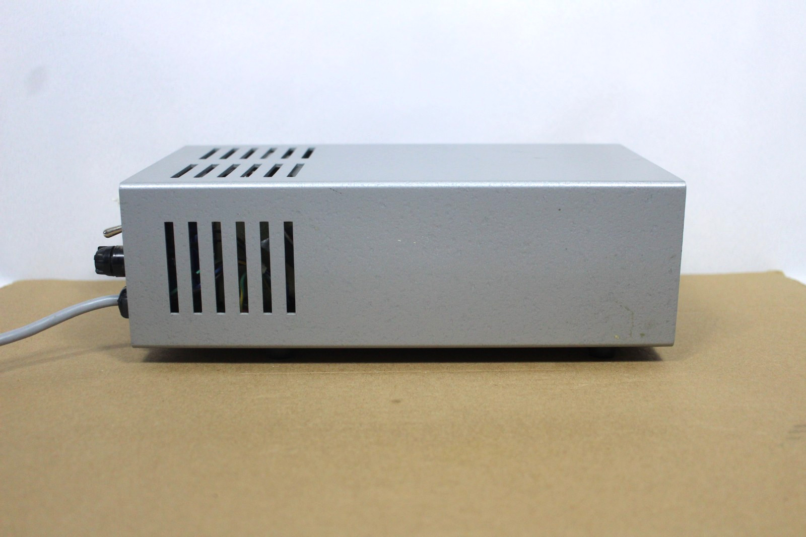 VINTAGE UNBRANDED EXTERNAL FLOPPY DISK DRIVE-FOR PARTS/SPARE PARTS/REPAIR ONLY