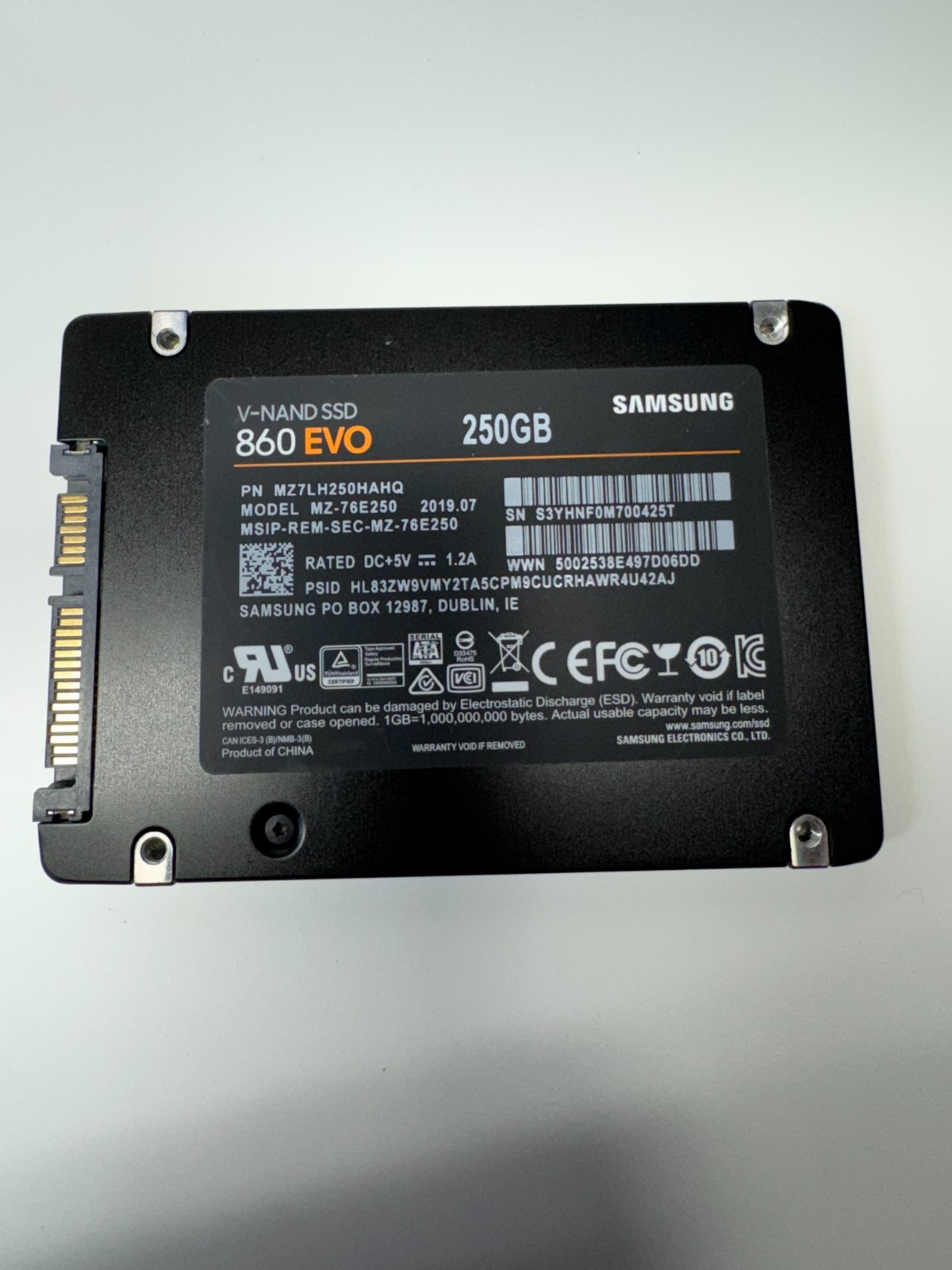 SAMSUNG 860 EVO 250GB SSD SATA 2.5″ SOLID STATE DRIVE HEALTH: 95% *QTY