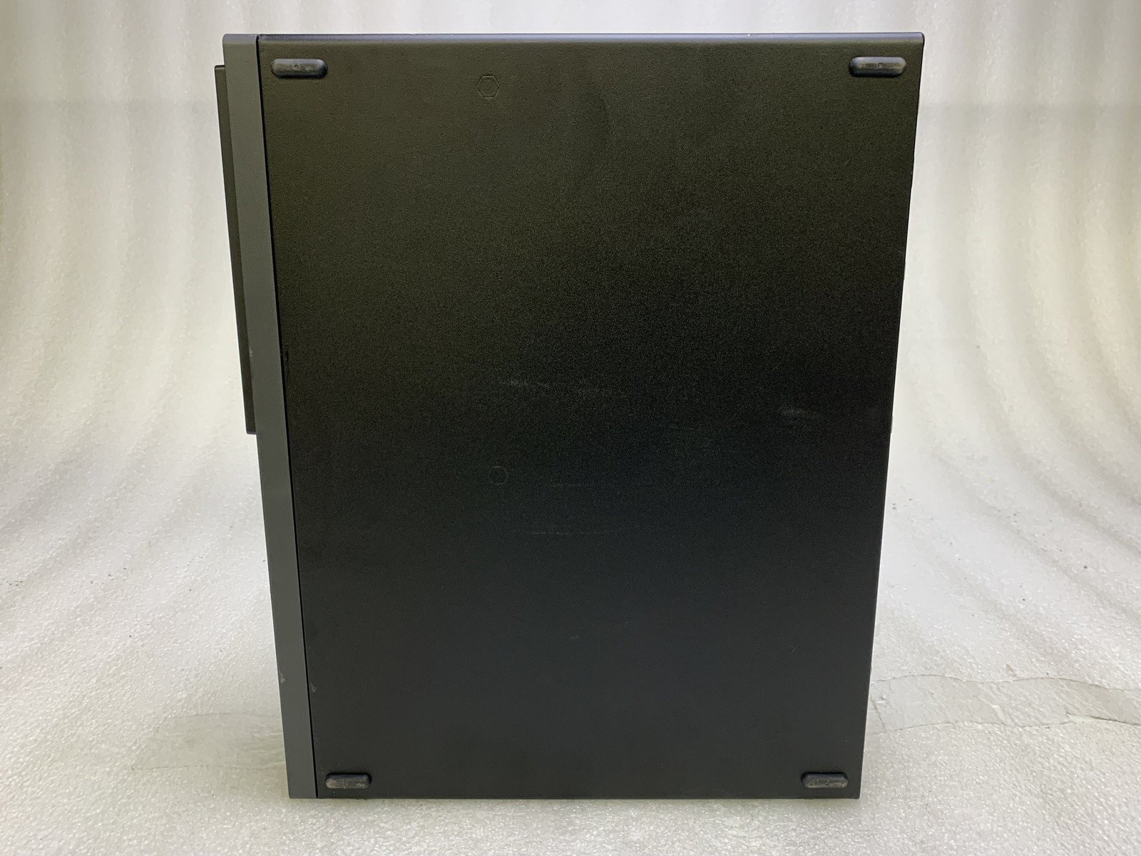 Lenovo ThinkCentre M920s Core i7-9700 3GHz 8GB RAM NO HDD NO OS Fair