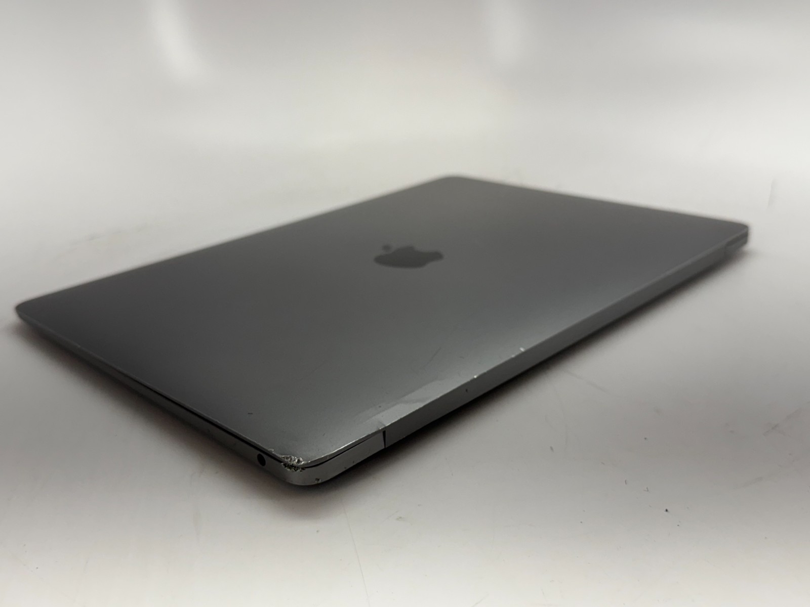 Apple 2020 MacBook Air M1 (7-Core GPU) 16GB RAM 256GB SSD – READ